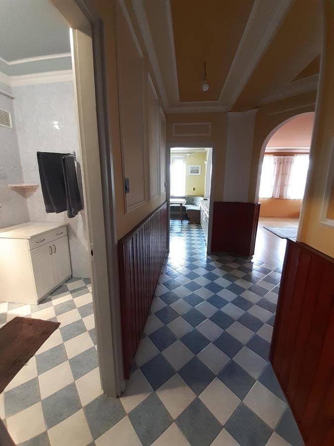Gabor Pal 1 Apartman 1 Szoba Dunafoldvar Buitenkant foto